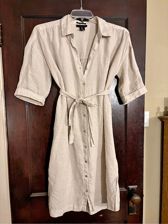 Tahari Dresses & Skirts - Tahari Linen Button-Front Midi Dress in Cream Size Medium